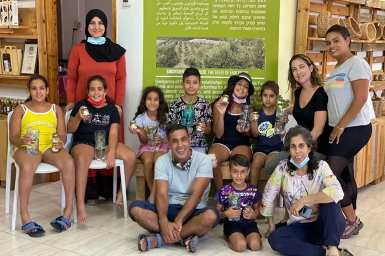 סדנת חקלאות עירונית והכנת עציץ הידרופוני